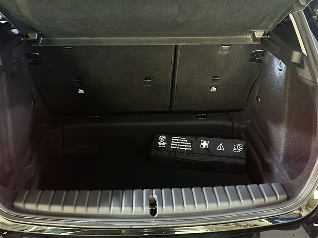 BMW Serie 1 116d color Negro. Año 2021. 85KW(116CV). Diésel. En concesionario San Pablo Motor | Su Eminencia de Sevilla