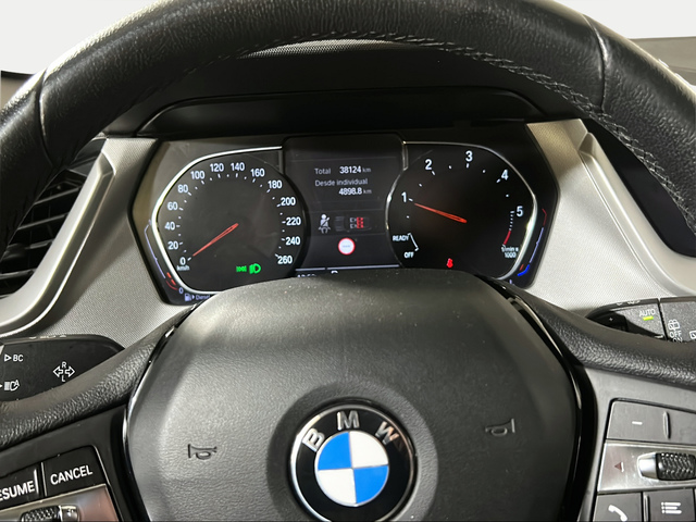 BMW Serie 1 116d color Negro. Año 2021. 85KW(116CV). Diésel. En concesionario San Pablo Motor | Su Eminencia de Sevilla