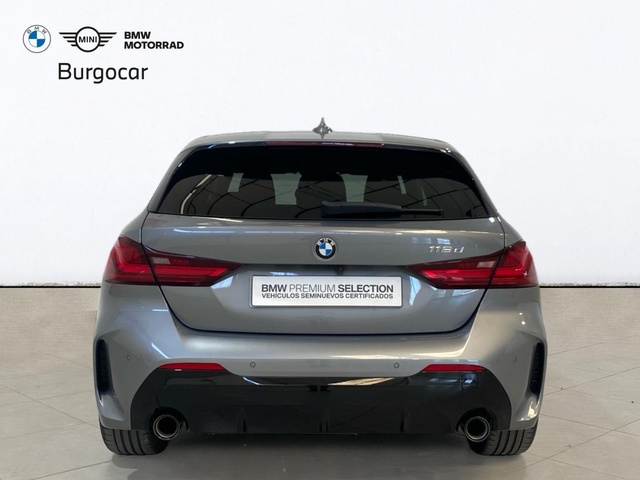 BMW Serie 1 118d color Gris. Año 2024. 110KW(150CV). Diésel. En concesionario Burgocar (Bmw y Mini) de Burgos