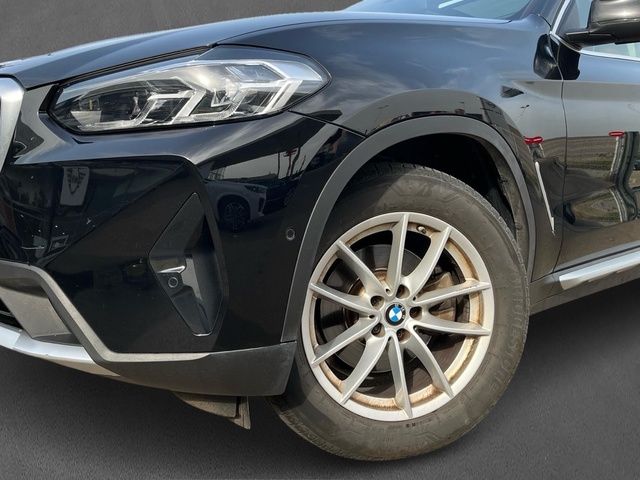 BMW X4 xDrive20d color Negro. Año 2022. 140KW(190CV). Diésel. En concesionario CARTAGENA PREMIUM S.L. de Murcia