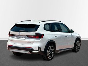 BMW iX1 xDrive30 color Blanco. Año 2025. 230KW(313CV). Eléctrico. En concesionario Murcia Premium S.L.  LORCA de Murcia