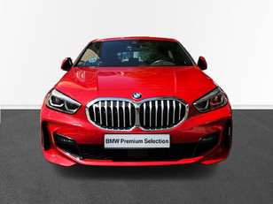 Fotos de BMW Serie 1 118i color Rojo. Año 2024. 103KW(140CV). Gasolina. En concesionario Murcia Premium S.L. AV DEL ROCIO de Murcia