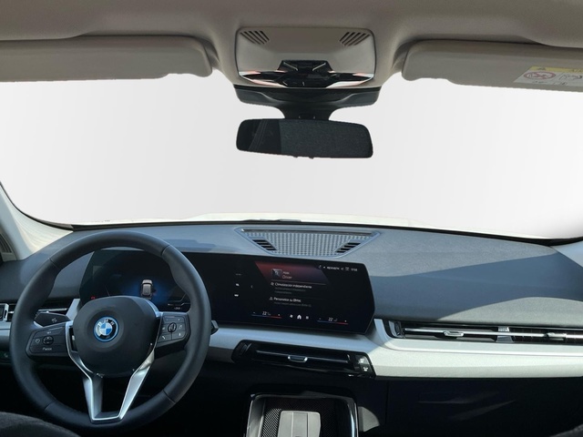 BMW iX1 xDrive30 color Blanco. Año 2025. 230KW(313CV). Eléctrico. En concesionario MURCIA PREMIUM S.L. JUAN CARLOS I de Murcia