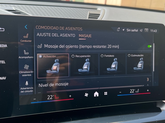 BMW iX1 xDrive30 color Blanco. Año 2025. 230KW(313CV). Eléctrico. En concesionario Murcia Premium S.L. AV DEL ROCIO de Murcia