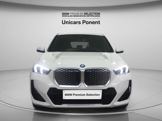 BMW iX1 eDrive20 color Blanco. Año 2025. 150KW(204CV). Eléctrico. En concesionario Unicars Ponent de Lleida