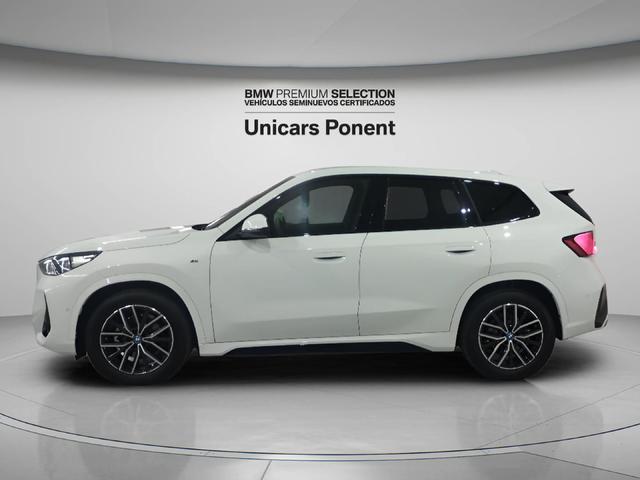 BMW iX1 eDrive20 color Blanco. Año 2025. 150KW(204CV). Eléctrico. En concesionario Unicars Ponent de Lleida