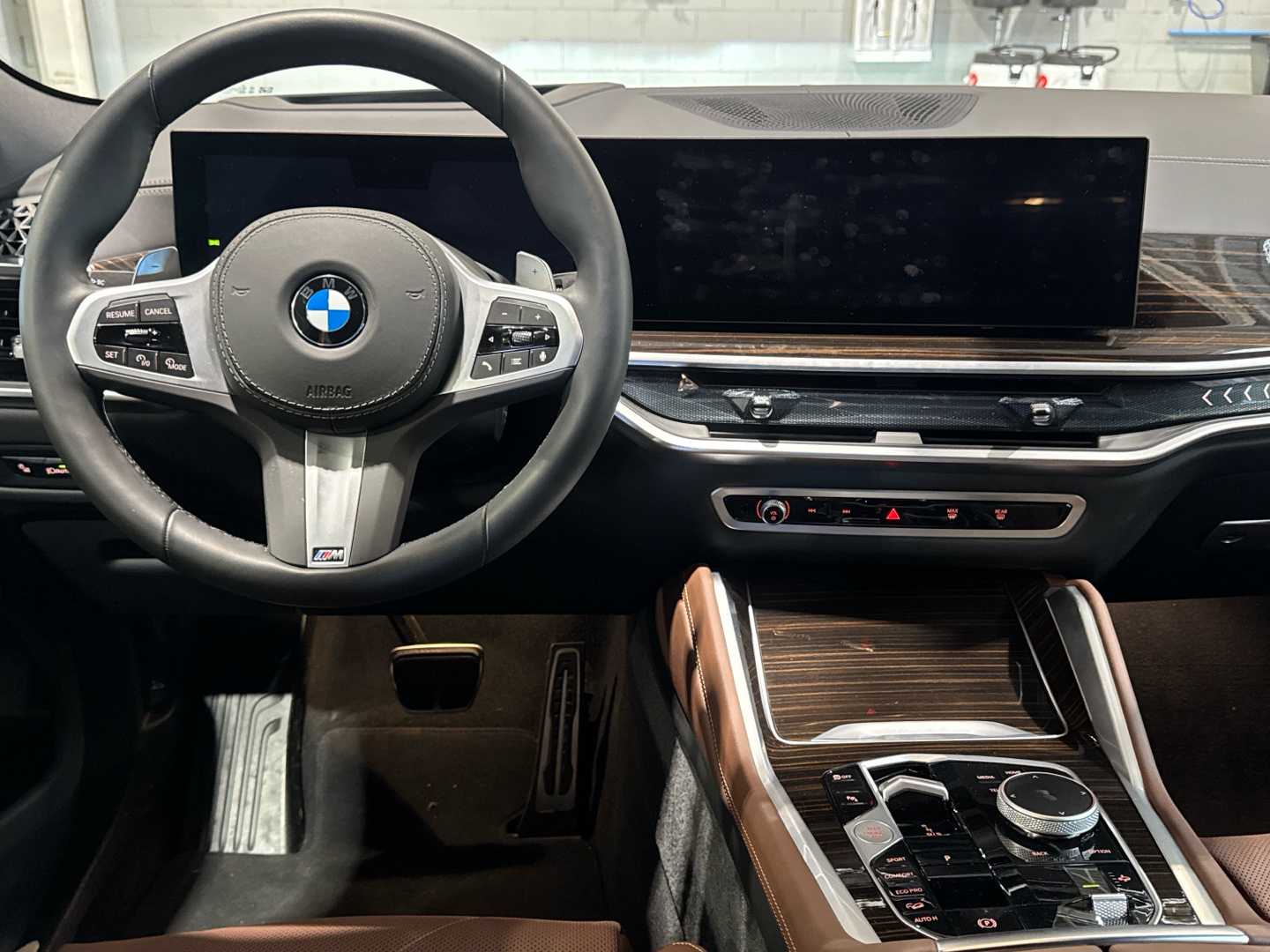 BMW X6 xDrive30d color Gris. Año 2025. 210KW(286CV). Diésel. En concesionario BYmyCAR Madrid - Algete de Madrid