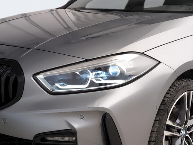 BMW Serie 1 118i color Gris. Año 2024. 103KW(140CV). Gasolina. En concesionario Automotor Premium Viso - Málaga de Málaga