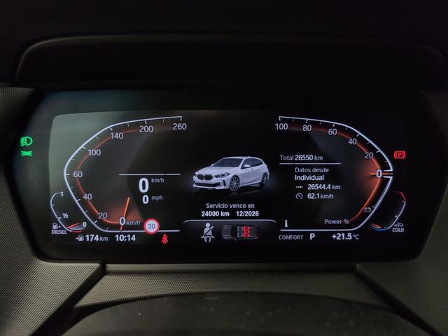 BMW Serie 1 118d color Blanco. Año 2024. 110KW(150CV). Diésel. En concesionario Automotor Premium Velázquez - Málaga de Málaga