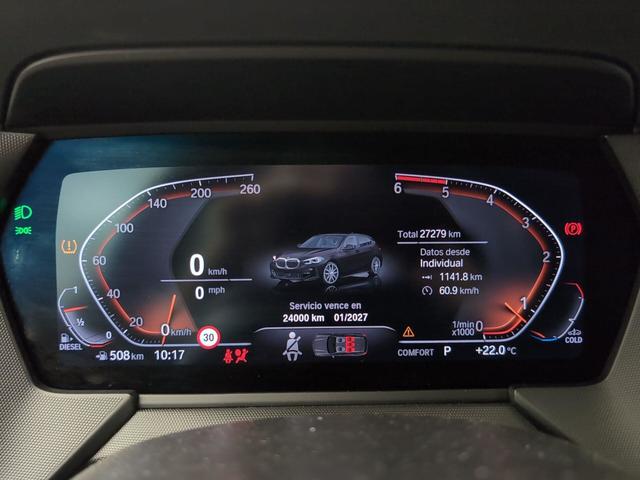 BMW Serie 1 118d color Negro. Año 2024. 110KW(150CV). Diésel. En concesionario Automotor Premium Velázquez - Málaga de Málaga