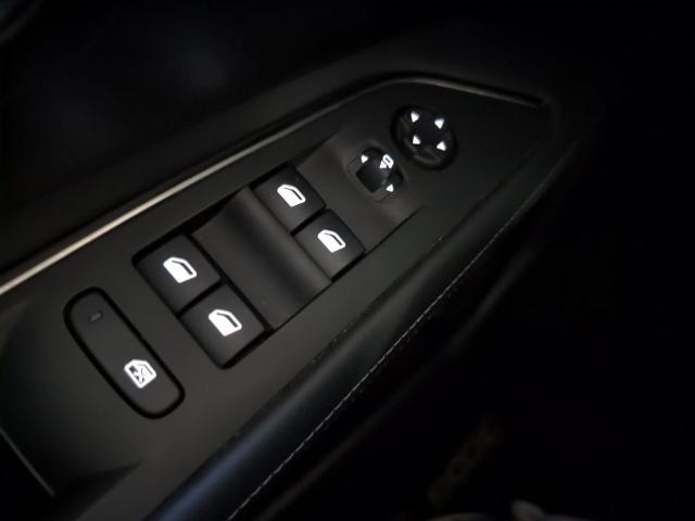 Peugeot 3008 PureTech 130 S&S Allure 96 kW (130 CV)