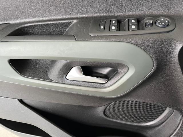 Citroen Berlingo BlueHDi 100 S&S Talla M Shine 75 kW (102 CV)