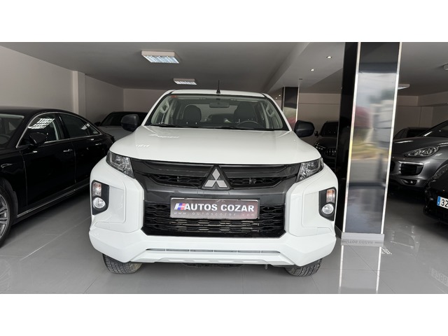 Mitsubishi L200 220 DI-D Doble Cabina M-Pro 110 kW (150 CV)