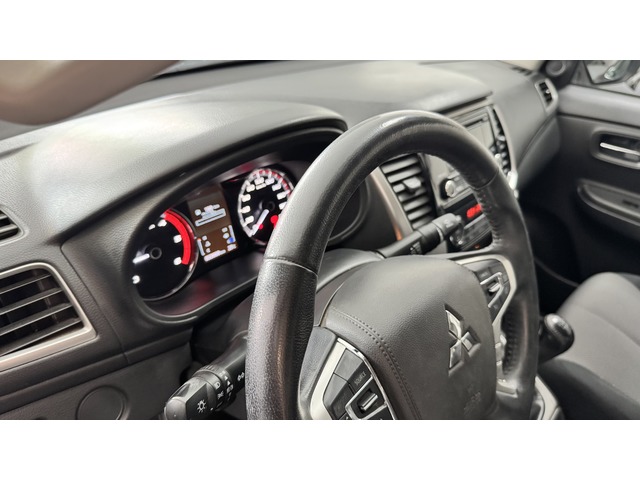 Mitsubishi L200 220 DI-D Doble Cabina M-Pro 110 kW (150 CV)