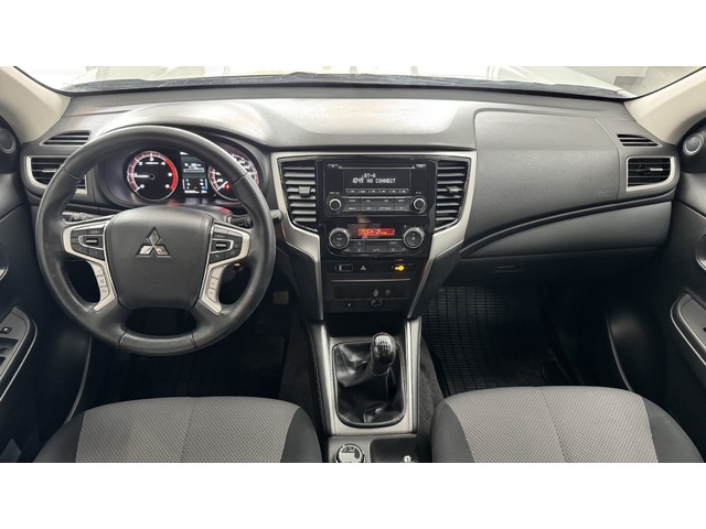 Mitsubishi L200 220 DI-D Doble Cabina M-Pro 110 kW (150 CV)