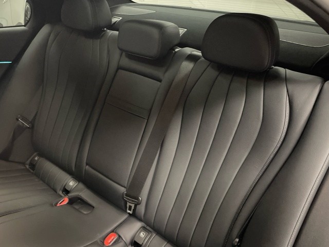 Mercedes-Benz Clase E 220 d - 11
