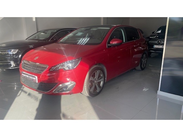Peugeot 308 Allure 1.6 THP 92 kW (125 CV)