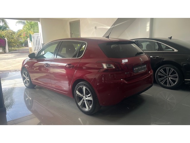 Peugeot 308 Allure 1.6 THP 92 kW (125 CV)