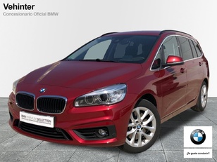 Fotos de BMW Serie 2 220d Gran Tourer color Rojo. Año 2016. 140KW(190CV). Diésel. En concesionario Momentum S.A. de Madrid