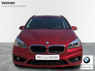 Fotos de BMW Serie 2 220d Gran Tourer color Rojo. Año 2016. 140KW(190CV). Diésel. En concesionario Momentum S.A. de Madrid