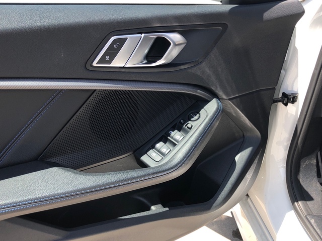 BMW Serie 1 116d color Blanco. Año 2021. 85KW(116CV). Diésel. En concesionario Vehinter Alcorcón de Madrid