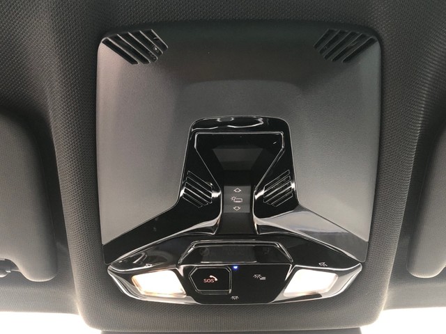 BMW X2 M35i color Blanco. Año 2025. 221KW(300CV). Gasolina. En concesionario Vehinter Getafe de Madrid