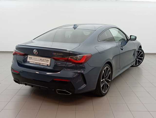 BMW Serie 4 M440i Coupé color Azul. Año 2022. 275KW(374CV). Gasolina. En concesionario Augusta Aragon S.A. de Zaragoza