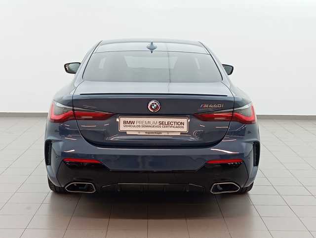 BMW Serie 4 M440i Coupé color Azul. Año 2022. 275KW(374CV). Gasolina. En concesionario Augusta Aragon S.A. de Zaragoza
