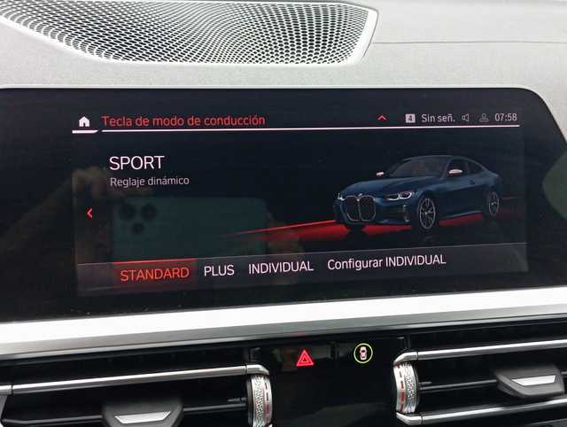 BMW Serie 4 M440i Coupé color Azul. Año 2022. 275KW(374CV). Gasolina. En concesionario Augusta Aragon S.A. de Zaragoza
