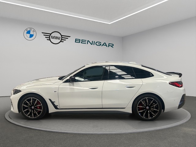 BMW Serie 4 430i Gran Coupe color Blanco. Año 2022. 180KW(245CV). Gasolina. En concesionario GANDIA Automoviles Fersan, S.A. de Valencia