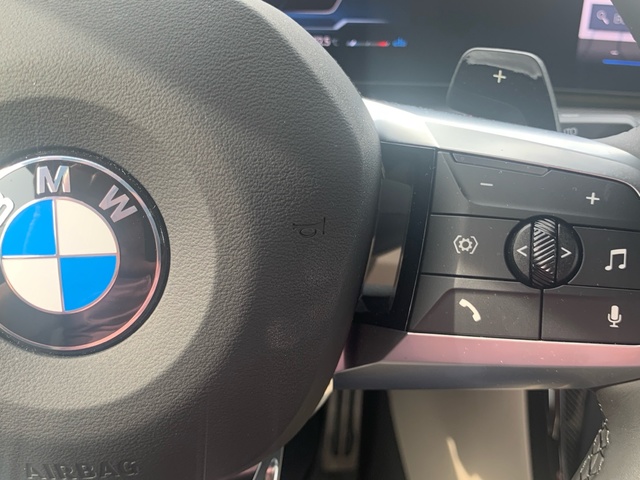 BMW X2 sDrive18d color Negro. Año 2024. 110KW(150CV). Diésel. En concesionario Celtamotor Caldas Reis de Pontevedra