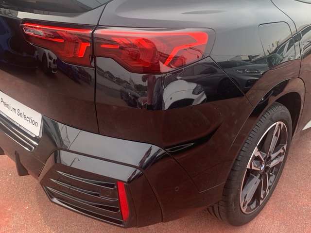 BMW X2 sDrive18d color Negro. Año 2024. 110KW(150CV). Diésel. En concesionario Celtamotor Caldas Reis de Pontevedra