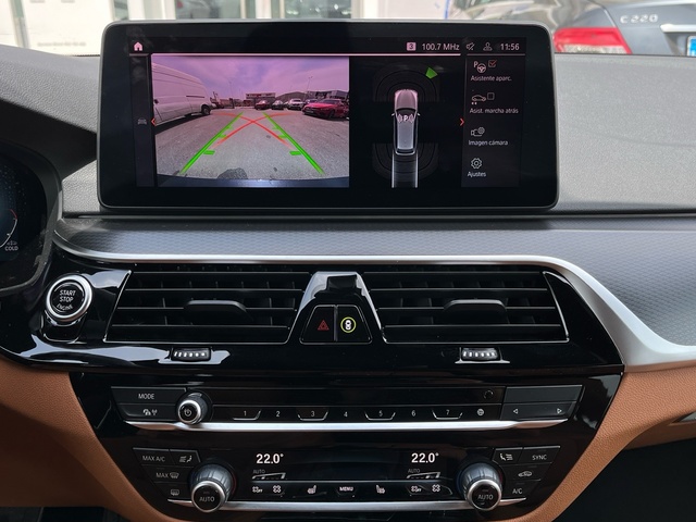 BMW Serie 5 520d Touring color Gris. Año 2024. 140KW(190CV). Diésel. En concesionario CARTAGENA PREMIUM S.L. de Murcia