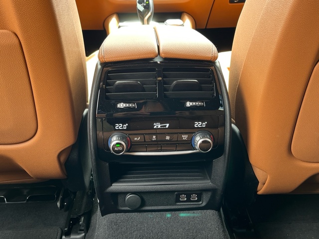 BMW Serie 5 520d Touring color Gris. Año 2024. 140KW(190CV). Diésel. En concesionario CARTAGENA PREMIUM S.L. de Murcia