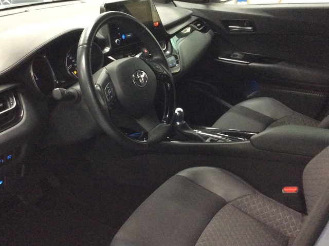 Toyota C-HR 1.8 125H Advance 90 kW (122 CV)