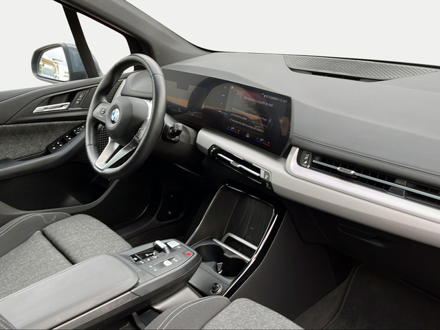 BMW Serie 2 218d Active Tourer color Gris. Año 2024. 110KW(150CV). Diésel. En concesionario Ilbira Motor | Granada de Granada