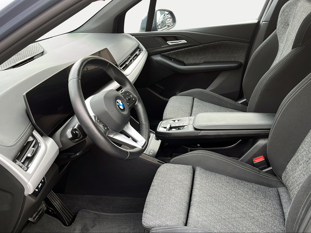 BMW Serie 2 218d Active Tourer color Gris. Año 2024. 110KW(150CV). Diésel. En concesionario Ilbira Motor | Granada de Granada