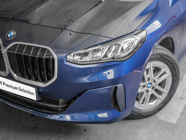 BMW Serie 2 218d Active Tourer color Azul. Año 2023. 110KW(150CV). Diésel. En concesionario Caetano Cuzco, Salvatierra de Madrid