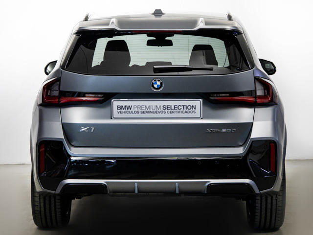 BMW X1 xDrive20d color Gris. Año 2025. 120KW(163CV). Diésel. En concesionario BMW Fuenteolid Valladolid de Valladolid