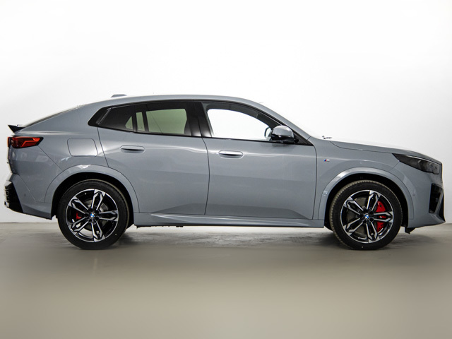 BMW X2 xDrive20d color Gris. Año 2025. 120KW(163CV). Diésel. En concesionario BMW Fuenteolid Valladolid de Valladolid