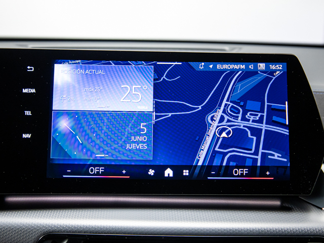BMW X2 sDrive20i color Azul. Año 2025. 125KW(170CV). Gasolina. En concesionario BMW Fuenteolid Valladolid de Valladolid
