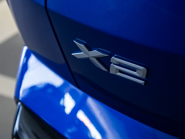 BMW X2 sDrive20i color Azul. Año 2025. 125KW(170CV). Gasolina. En concesionario BMW Fuenteolid Valladolid de Valladolid