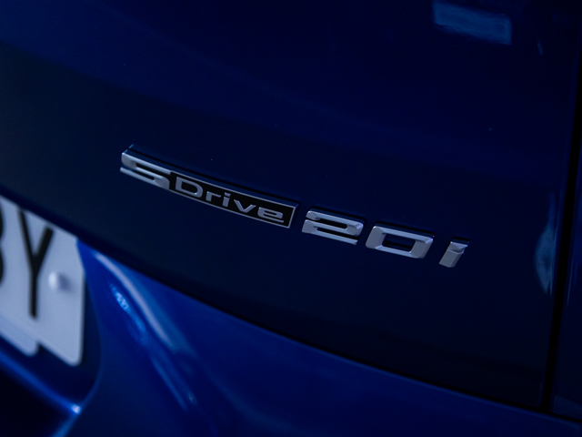 BMW X2 sDrive20i color Azul. Año 2025. 125KW(170CV). Gasolina. En concesionario BMW Fuenteolid Valladolid de Valladolid
