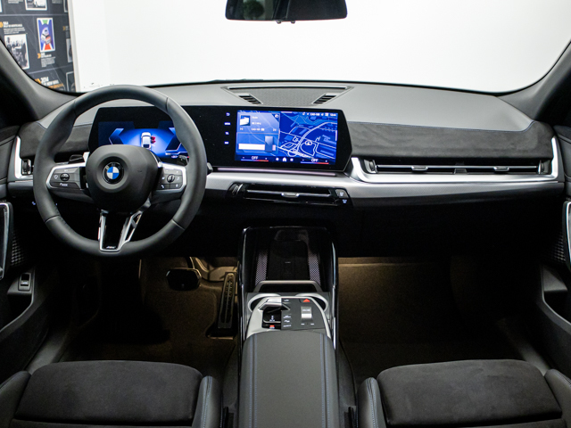 BMW X2 sDrive20i color Gris. Año 2025. 125KW(170CV). Gasolina. En concesionario BMW Fuenteolid Valladolid de Valladolid