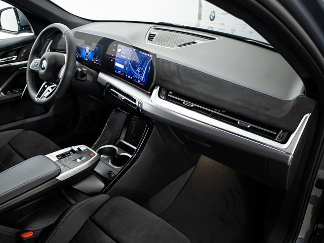 BMW X2 sDrive20i color Gris. Año 2025. 125KW(170CV). Gasolina. En concesionario BMW Fuenteolid Valladolid de Valladolid