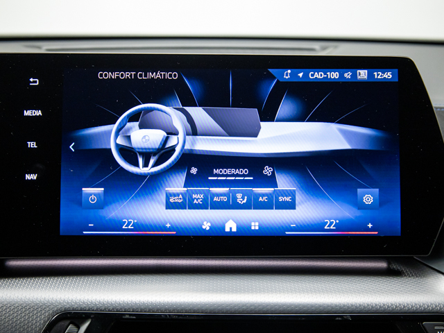 BMW X2 sDrive20i color Gris. Año 2025. 125KW(170CV). Gasolina. En concesionario BMW Fuenteolid Valladolid de Valladolid