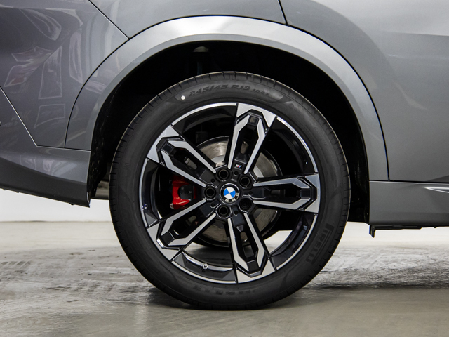 BMW X2 sDrive20i color Gris. Año 2025. 125KW(170CV). Gasolina. En concesionario BMW Fuenteolid Valladolid de Valladolid
