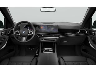 Fotos de BMW X5 xDrive30d color Gris. Año 2025. 219KW(298CV). Diésel. En concesionario BMW Fuenteolid Valladolid de Valladolid