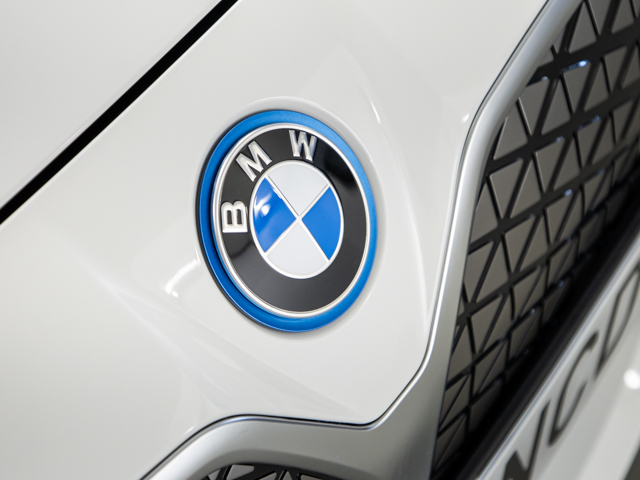 BMW i4 eDrive40 color Blanco. Año 2025. 250KW(340CV). Eléctrico. En concesionario BMW Fuenteolid Valladolid de Valladolid