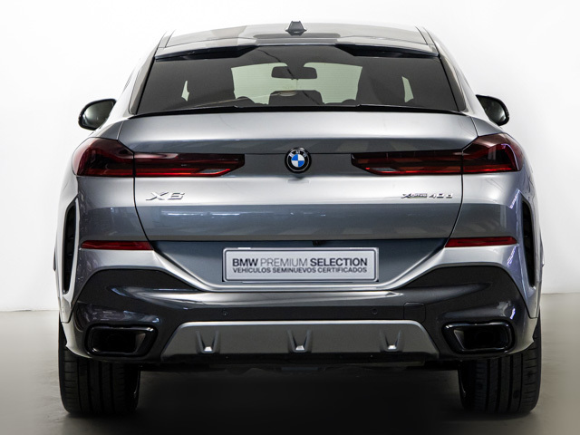BMW X6 xDrive40d color Gris. Año 2024. 259KW(352CV). Diésel. En concesionario BMW Fuenteolid Valladolid de Valladolid